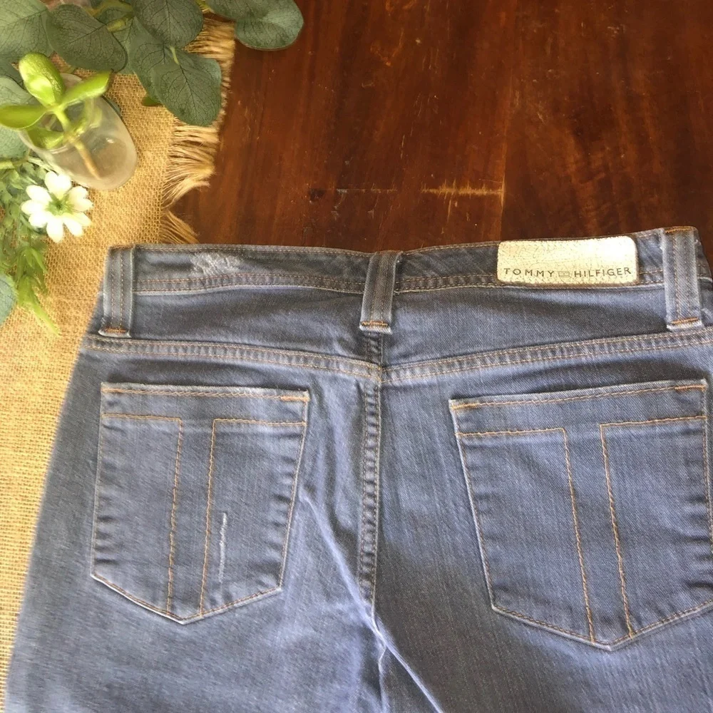 vintage Tommy Hilfiger premium denim straight leg Medium Blue jeans Classic